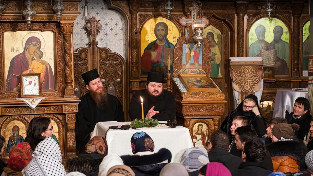 Întâlnire duhovnicească cu tinerii din ASCOR la Putna (01.01.2016)